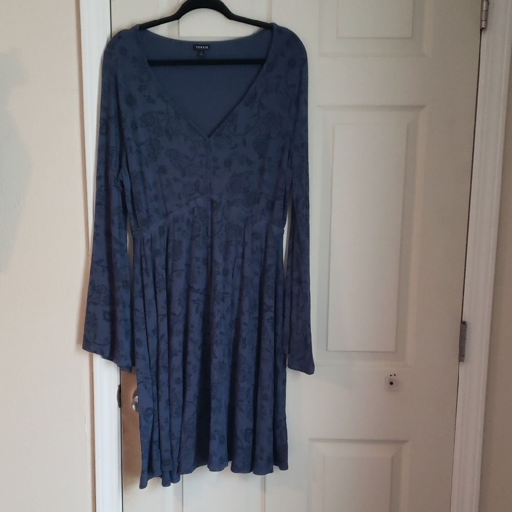 Torrid Floral Blue Dress Size 1X